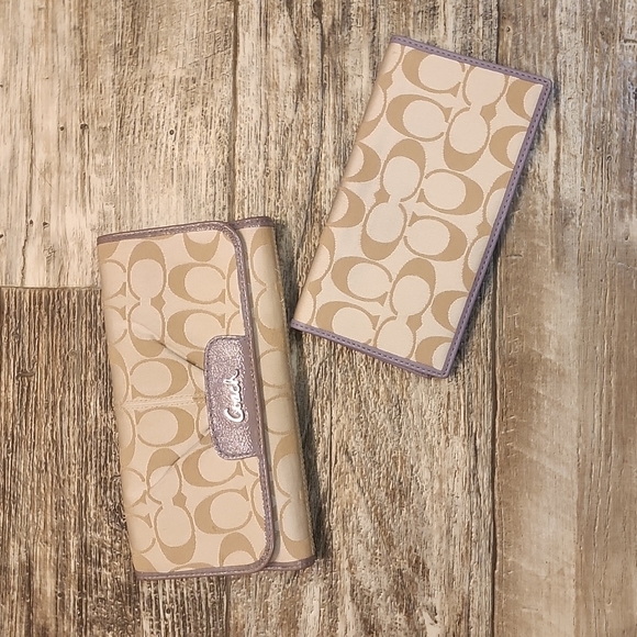 Coach Handbags - Coach Wallet Checkbook Set